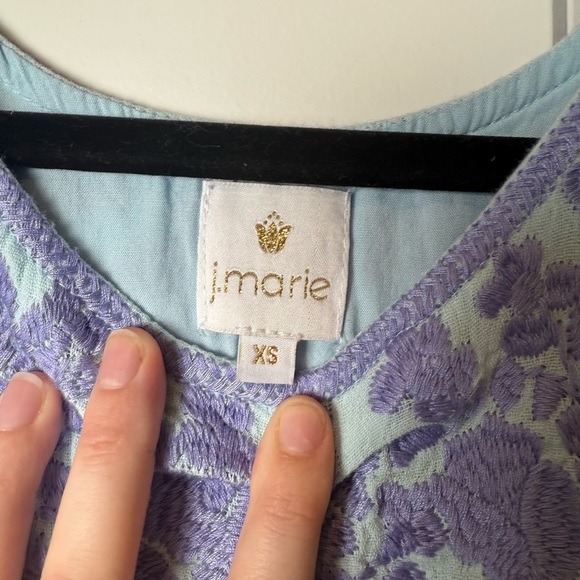 J.Marie embroidered top - Picture 3 of 4